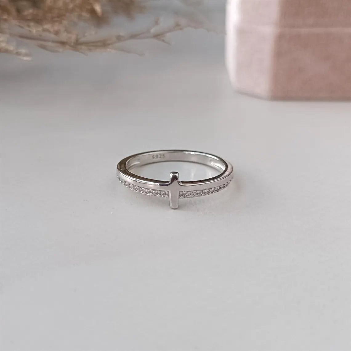 Joyas waterproof vs. joyería común
